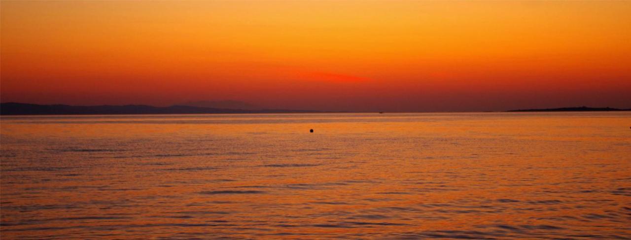 Just 20 Meters From The Beach Toroni Exterior photo